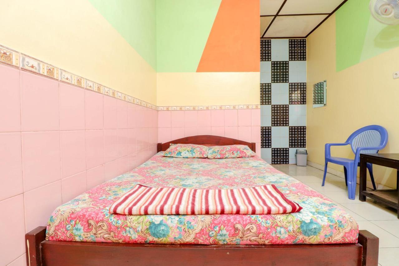Primadona Homestay Sleman  Extérieur photo